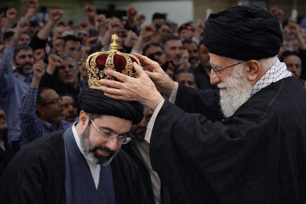 Éditorial : Mojtaba Khamenei, une succession sans légitimité