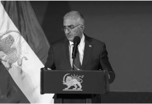 Le Nouvel Obs : Une enquête dépeint l’ascension de Reza Pahlavi comme médiatique, soutenue par l’étranger et de plus en plus extrémiste