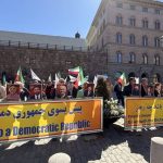 Les sympathisants du CNRI manifestent contre les exécutions du régime iranien