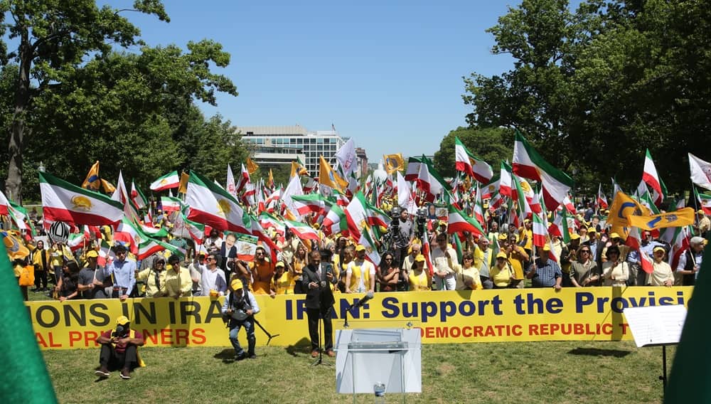 Grande manifestation des exilés iraniens à Washington