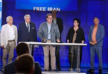 Le député allemand Carsten Müller appelle à mettre fin à la politique européenne d’apaisement lors du Sommet mondial pour un Iran libre 2026