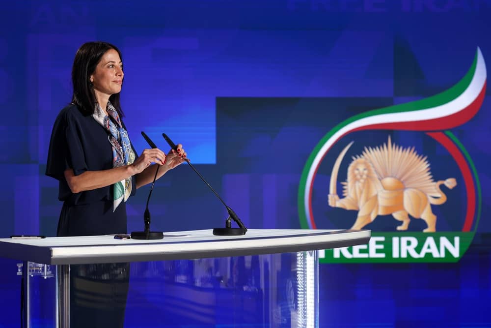 « La neutralité, c’est la complicité » : la députée italienne Naike Gruppioni soutient Maryam Rajavi comme alternative laïque crédible