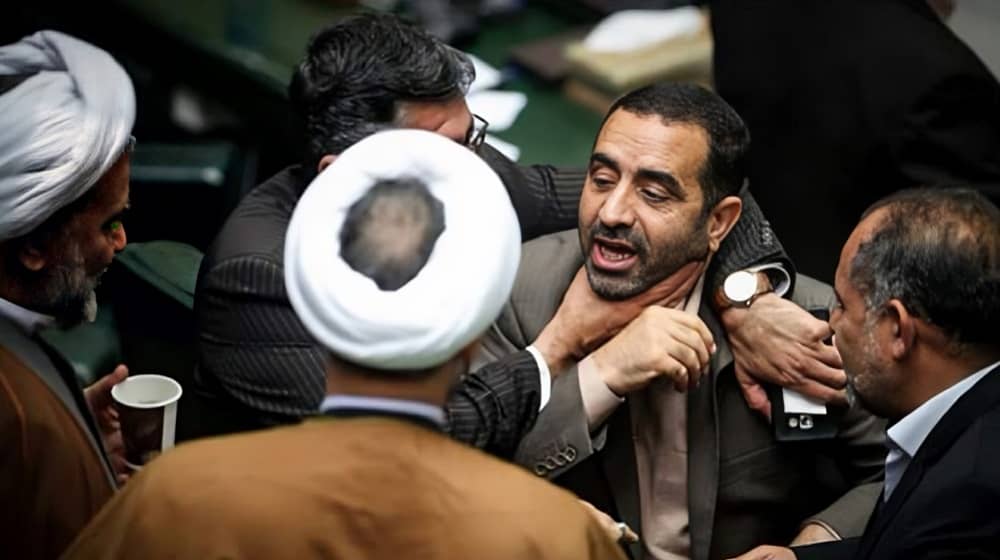 Le régime clérical iranien se fissure autour des stratégies de survie