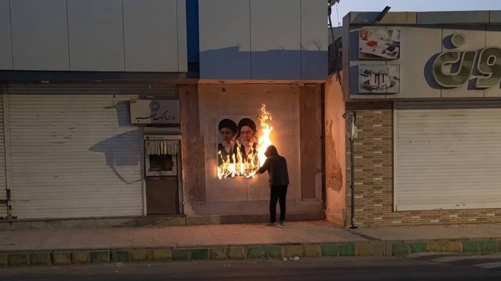 Les unités de résistance des MEK intensifient leurs opérations à l'échelle nationale alors que la « stratégie de l'étau » du régime iranien échoue à dissuader la contestation