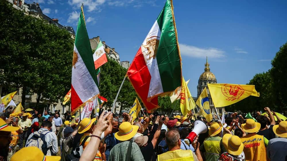 Une campagne mondiale d’une semaine menée par les partisans de la Résistance iranienne culmine avec le rassemblement interdit de Paris