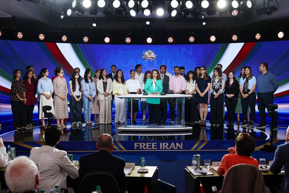 Mahan Taraj réaffirme l'engagement intergénérationnel envers la Résistance iranienne lors du Sommet mondial « Iran libre 2026 »