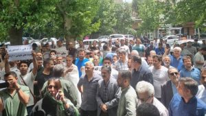 Iran : La paralysie institutionnelle et les luttes intestines annoncent le prochain soulèvement