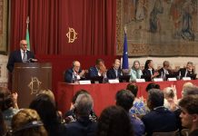 Fabio Rampelli appelle à une action internationale ferme et à un soutien aux aspirations démocratiques iraniennes