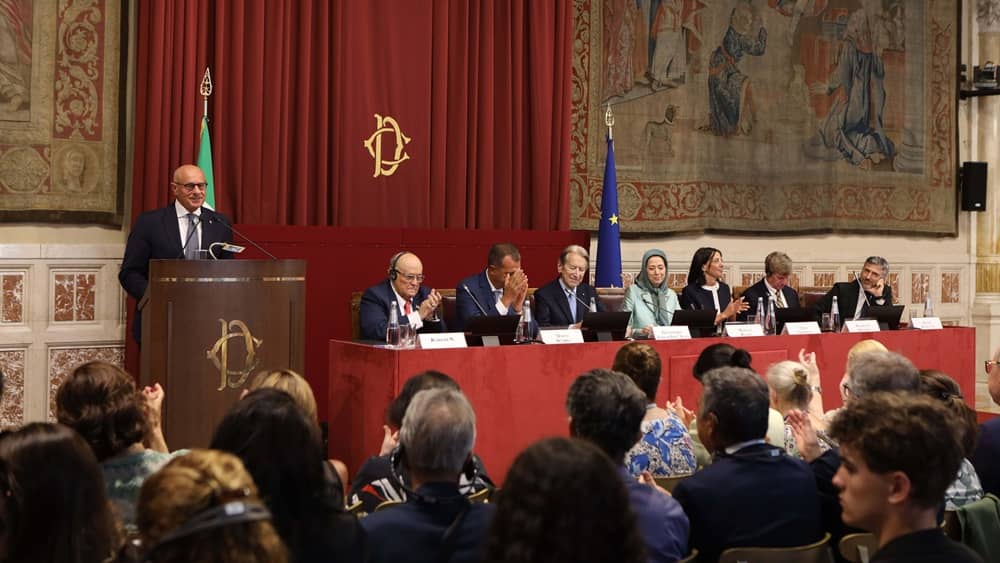 Fabio Rampelli appelle à une action internationale ferme et à un soutien aux aspirations démocratiques iraniennes