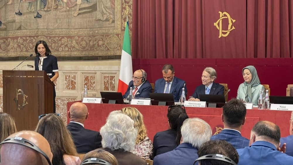 « Le devoir de la démocratie » : Le député italien Naike Gruppioni apporte son soutien à Maryam Radjavi
