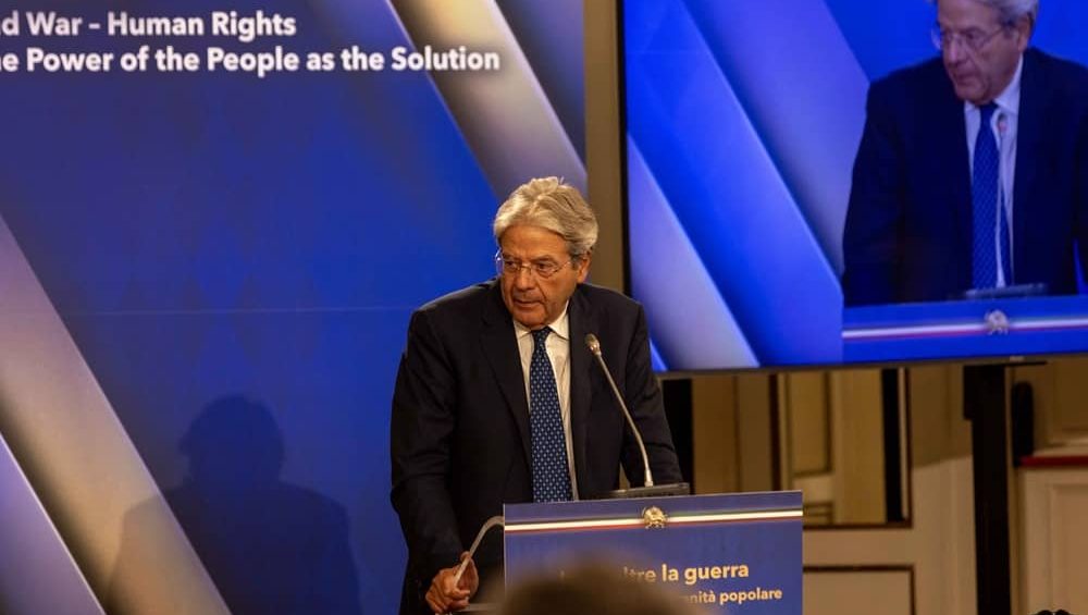 L'ancien Premier ministre italien Paolo Gentiloni désigne le CNRI comme la seule solution pour la liberté de l'Iran
