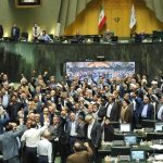 La crise de succession en Iran s’aggrave alors que les médias d’État mettent en garde contre une guerre entre factions et un effondrement économique