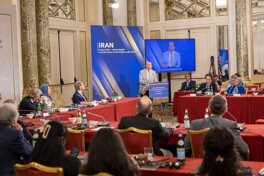 « La seule solution est un changement de régime en Iran » : l’appel de Liam Fox à Rome