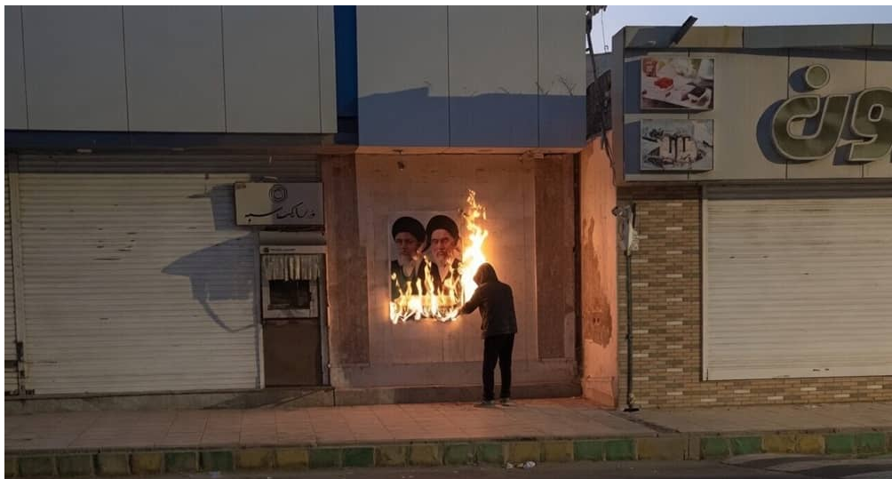 Rapport hebdomadaire des Unités de la Résistance : La Résistance s'étend à travers l'Iran face à l'escalade de la terreur d'État