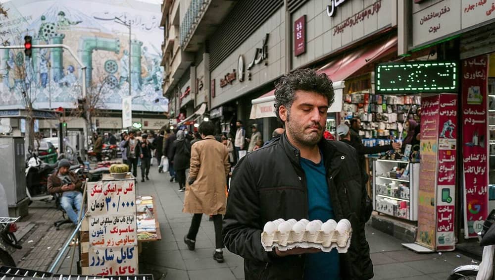 Crises du carburant, arrêt des exportations de pétrole et inflation galopante poussent l'Iran vers l'agitation sociale