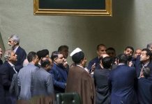 La guerre entre factions en Iran révèle un vide au centre du pouvoir