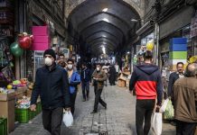Les affrontements à Saravan et les discussions sur une éventuelle éviction de Pezeshkian révèlent les tensions croissantes en Iran