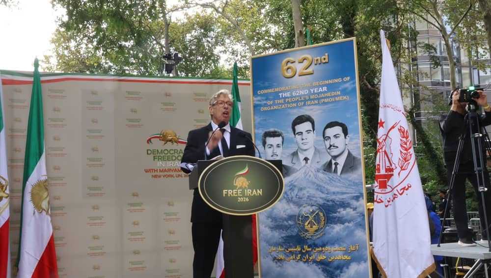 L'ambassadeur Marc Ginsberg appelle les États-Unis à soutenir la transition démocratique en Iran